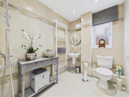 Cloaks/Shower Room