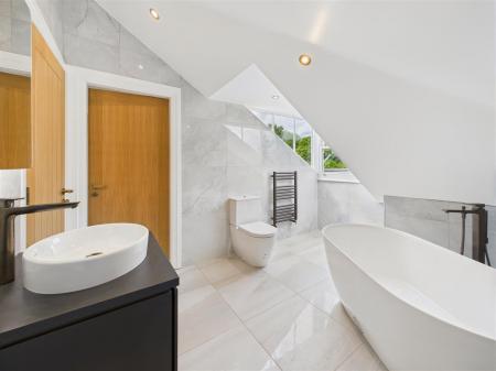 En-suite Bathroom