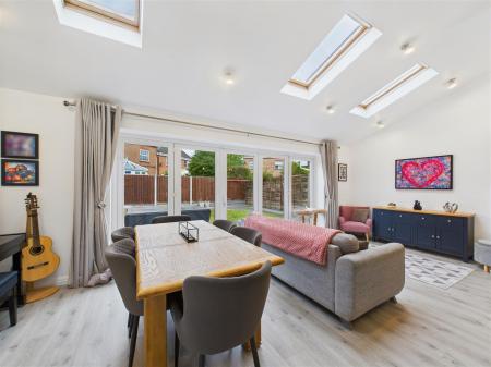Living/Dining Area