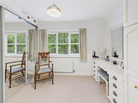 Dressing Room/Bed 5