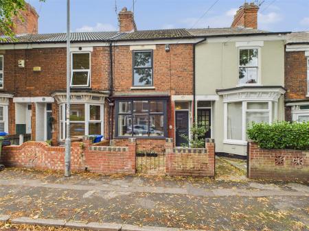 CAM05377G0-PR0058-STILL020.jpg