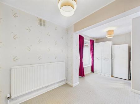 Sitting/Bedroom