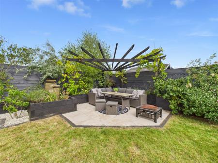 Patio & Pergola
