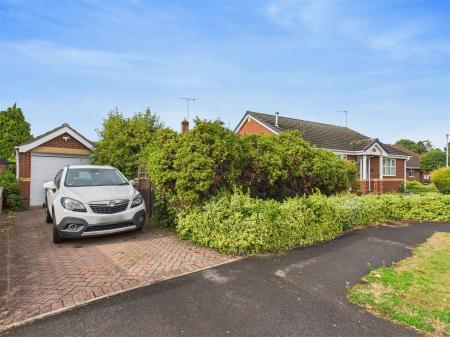 Garage & Driveway