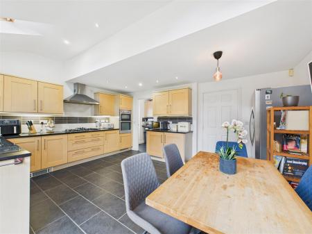 Dining Kitchen