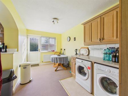 Breakfast Room/Utility Area