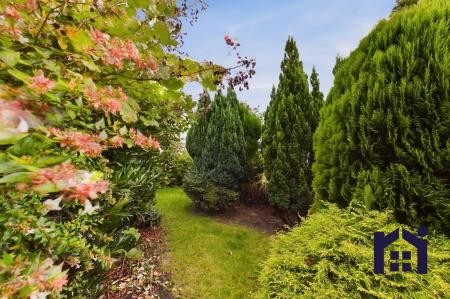 Side gardens