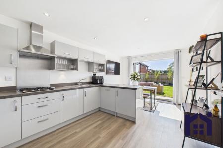 Dining kitchen
