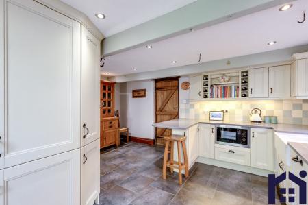 Breakfast kitchen