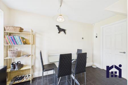 Dining kitchen