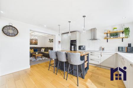 Dining kitchen