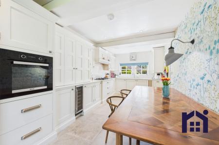 Dining kitchen