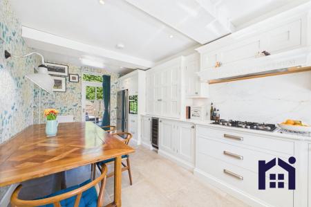 Dining kitchen