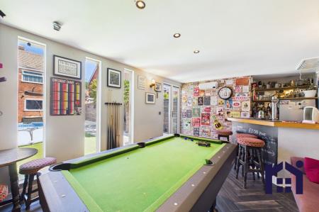 Garden room