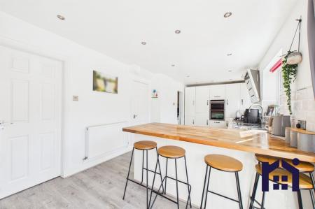 Dining kitchen