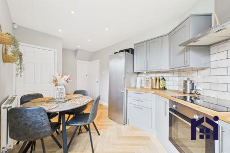 Dining kitchen