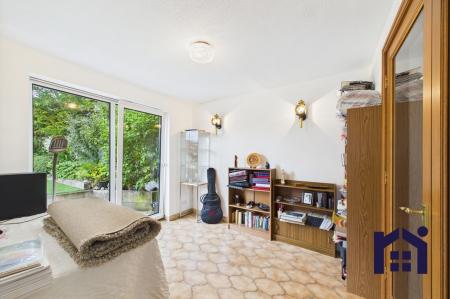 Garden room