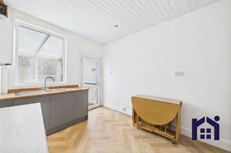 Dining kitchen