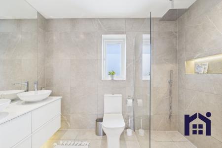 En suite