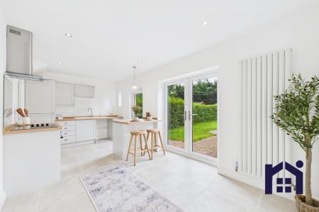 Dining kitchen