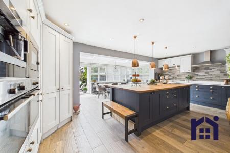 Dining kitchen