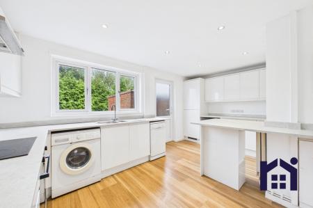 Dining kitchen