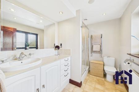 En suite