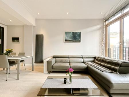 Reception Room (2)