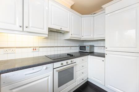 Kitchen (2)