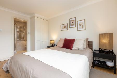 Master Bedroom (1)