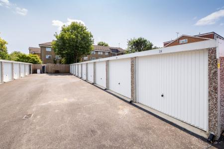 Garage En-Bloc