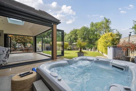 1295833-9-682cf59...