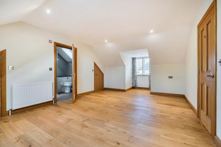 1376005-6-6915d17...