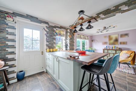 11-1344644-11-68b...