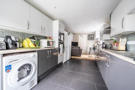 1341947-19-68b1d3...