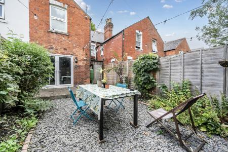 1341947-21-68b1d3...