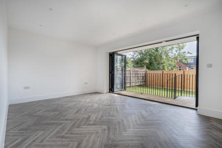 1348533-15-68baeb...