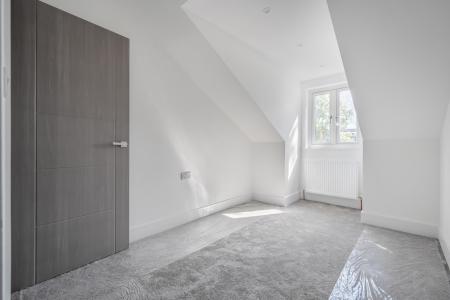 1348533-4-68baeae...