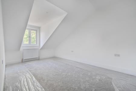 1348533-6-68baeaf...