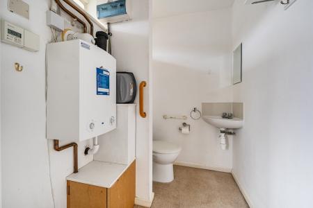 1357962-9-68d3b3b...