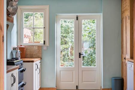 1358700-13-68d26b...