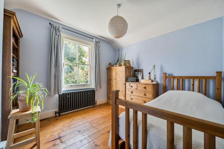 1358700-7-68d26b1...