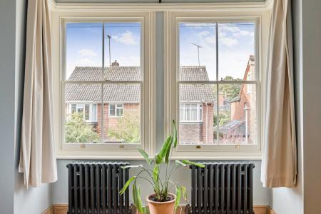 1358700-2-68d26a5...