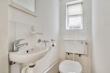 1357959-9-68d2b9d...