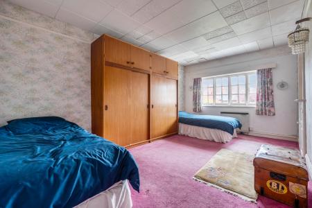 1368968-5-68efa0e...