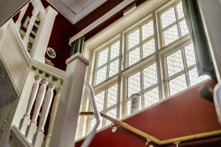 1368968-21-68efa1...