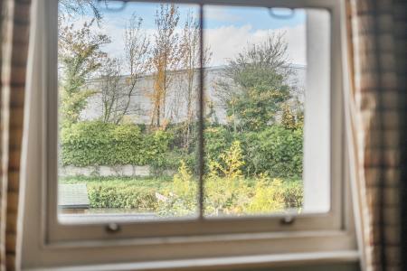 1372797-12-690e00...