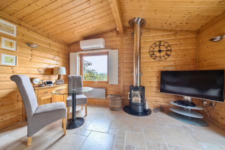 1370642-10-68fa1f...