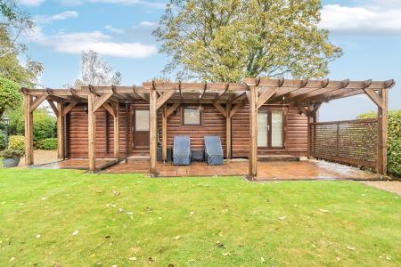 1370642-3-68fa1f3...