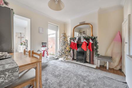 1382531-3-691ef32...